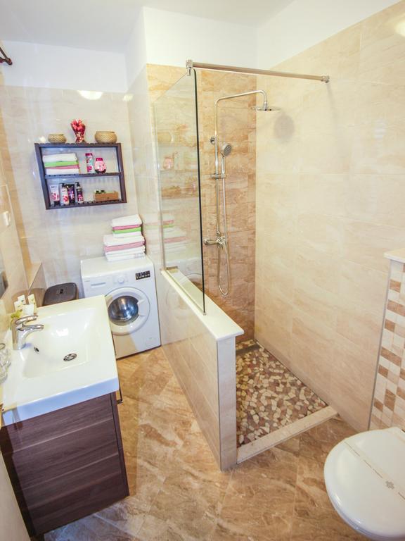 For All Seasons Apartment สปลิท ภายนอก รูปภาพ