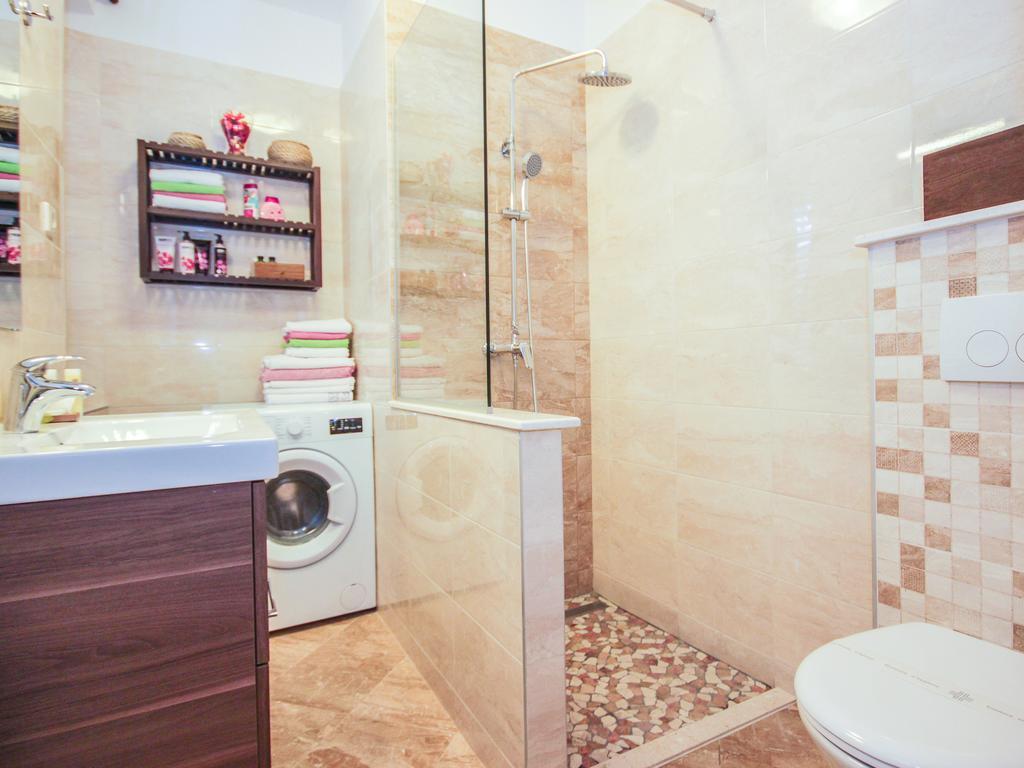 For All Seasons Apartment สปลิท ภายนอก รูปภาพ